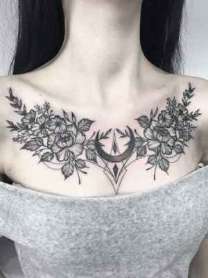 تاتو روی قفسه سینه