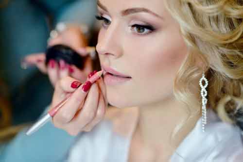 آرایش لب عروس