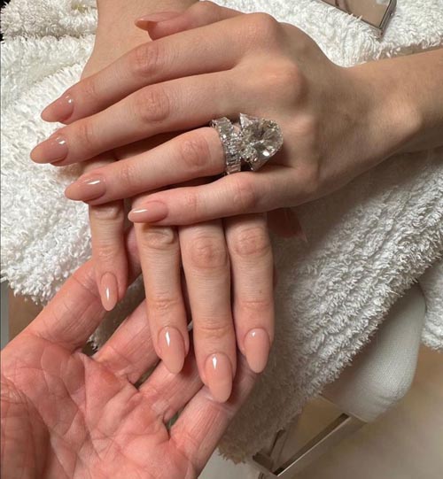 spring nail trends8