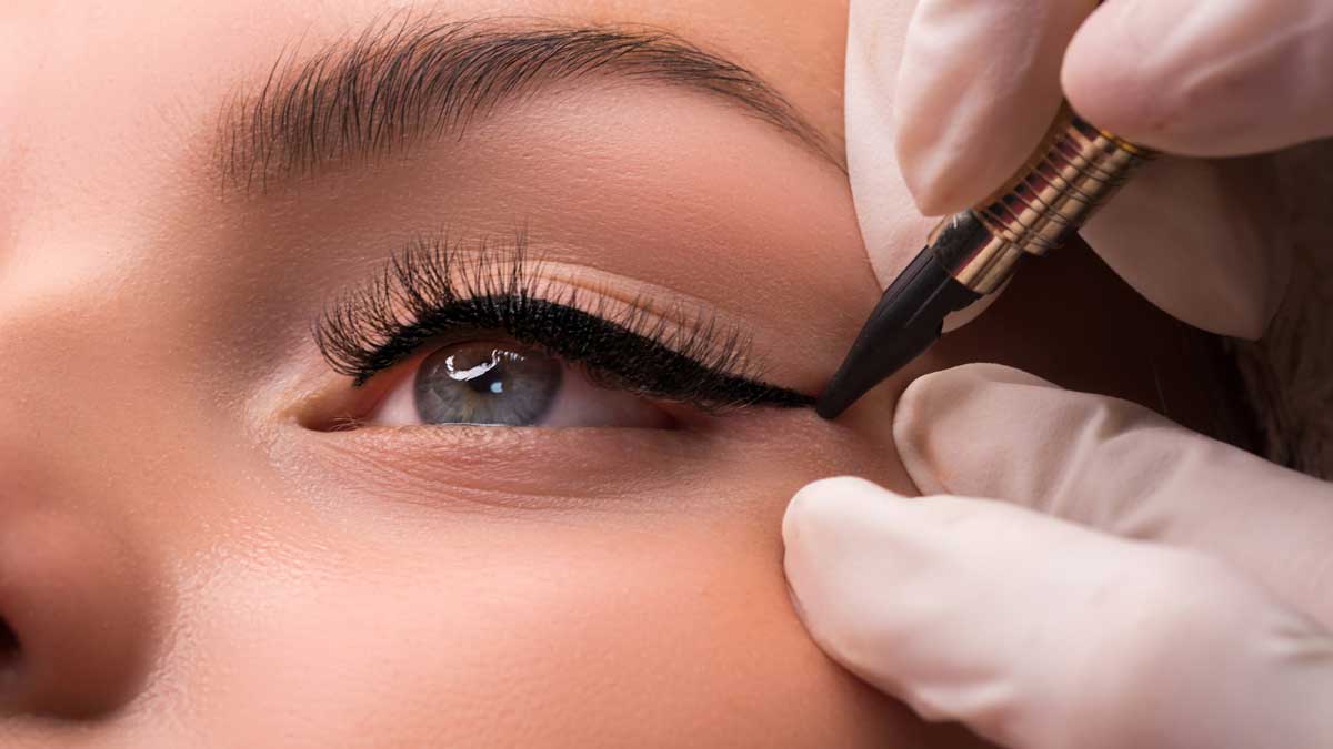 تفاوت خط چشم دائمی و بن مژه دنباله‌دار